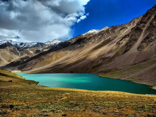 Chandra Taal lake