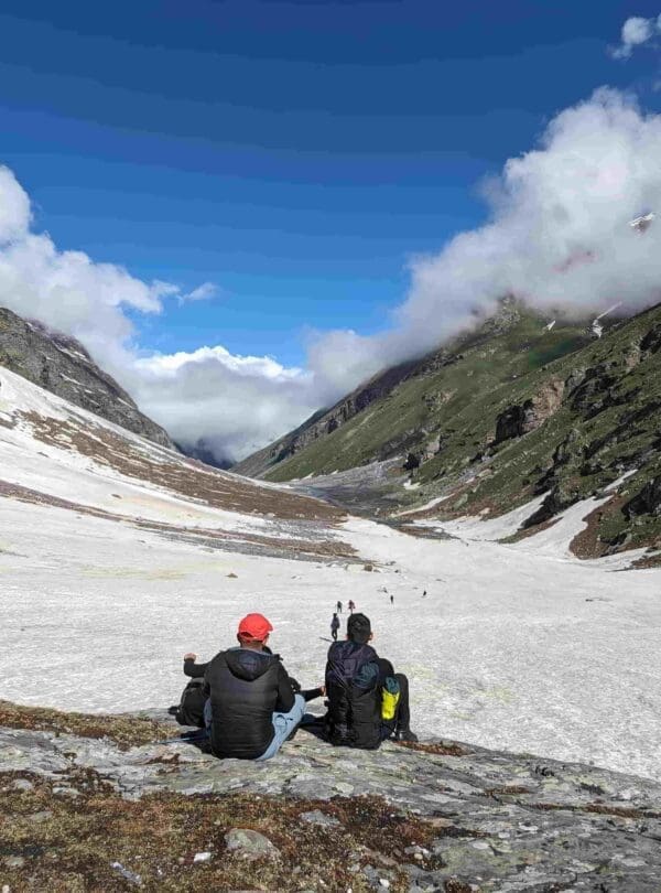 Hampta Valley Snow Trek
