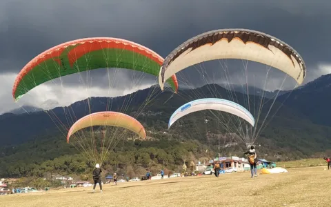 Paragliding with Camping at Bir