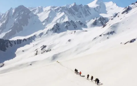 Sar-Pass-Trek-Booking