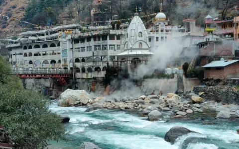 Manali Sissu Kasol